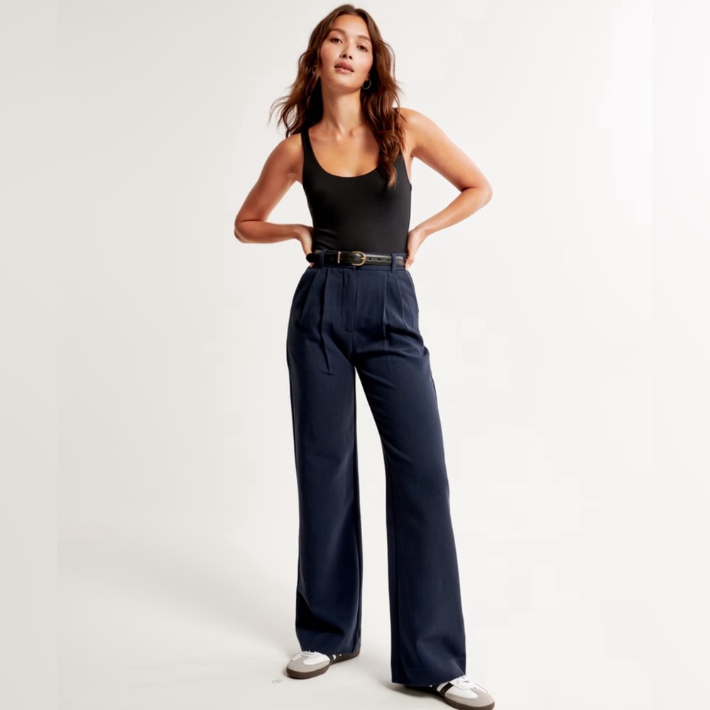 A&F Sloane Tailored Wide Leg Pant- navy blue size 25 long